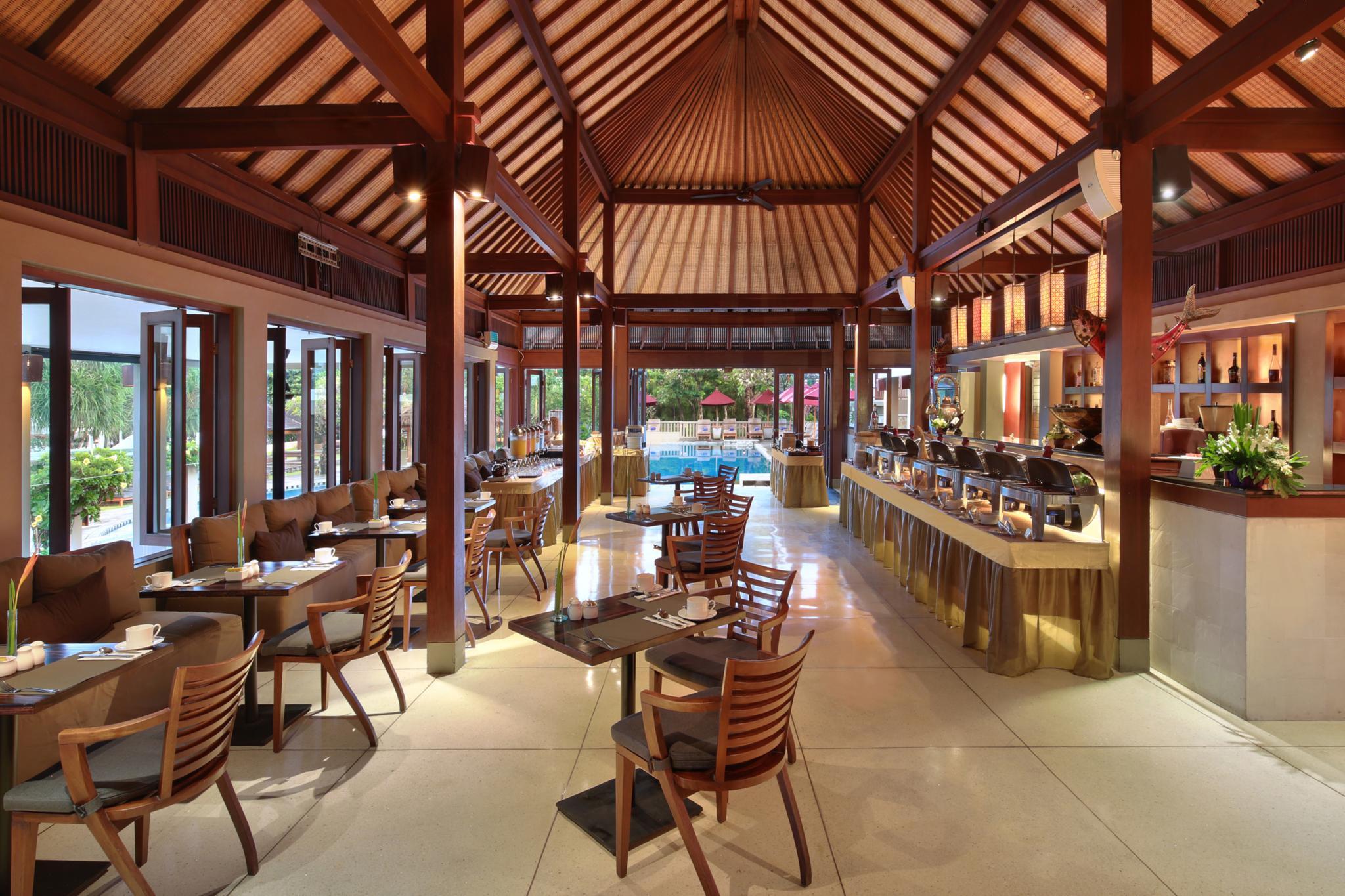 Bali Niksoma Boutique Beach Resort Legian Exterior foto The restaurant at the resort